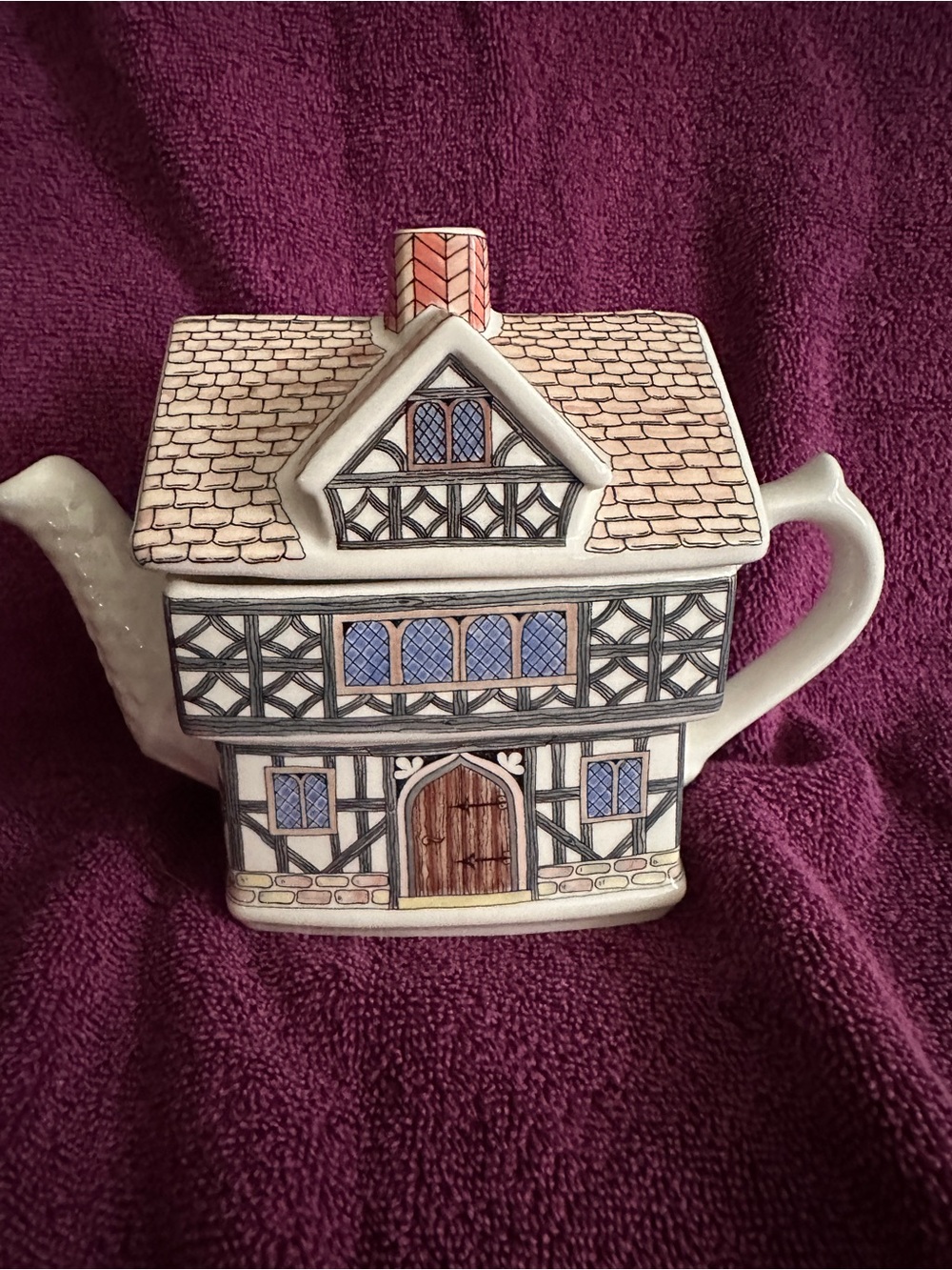 Sadler Porcelain Tea Pot Traditional Tudor Style English Home Made in England